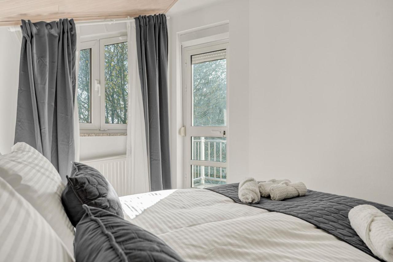 Astarea - Luxe Penthouse In Nature - Jacuzzi - Free Private Parking - Terrace & Balcony - Peace Zagreb Eksteriør bilde