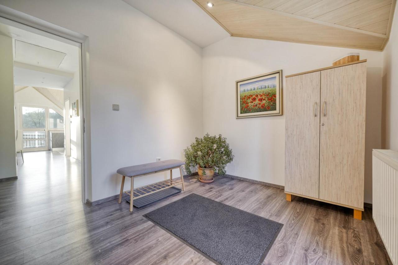 Astarea - Luxe Penthouse In Nature - Jacuzzi - Free Private Parking - Terrace & Balcony - Peace Zagreb Eksteriør bilde