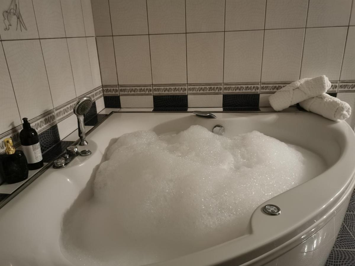 Astarea - Luxe Penthouse In Nature - Jacuzzi - Free Private Parking - Terrace & Balcony - Peace Zagreb Eksteriør bilde